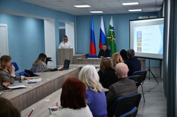 Евгений Морозов: Рабочая неделя в Администрации Брянки началась с расширенного аппаратного совещания