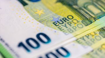 ����������� ����� ������� ��� � ���� � ����� ��, ����������� � ������ � 12 �������