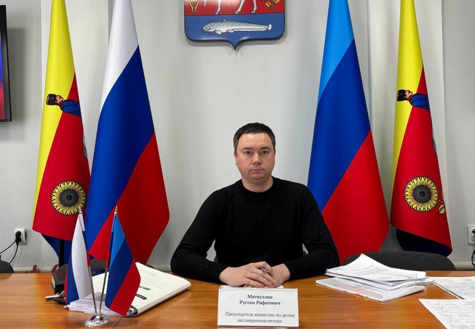 Защита детства: комплексный подход к решению проблем несовершеннолетних