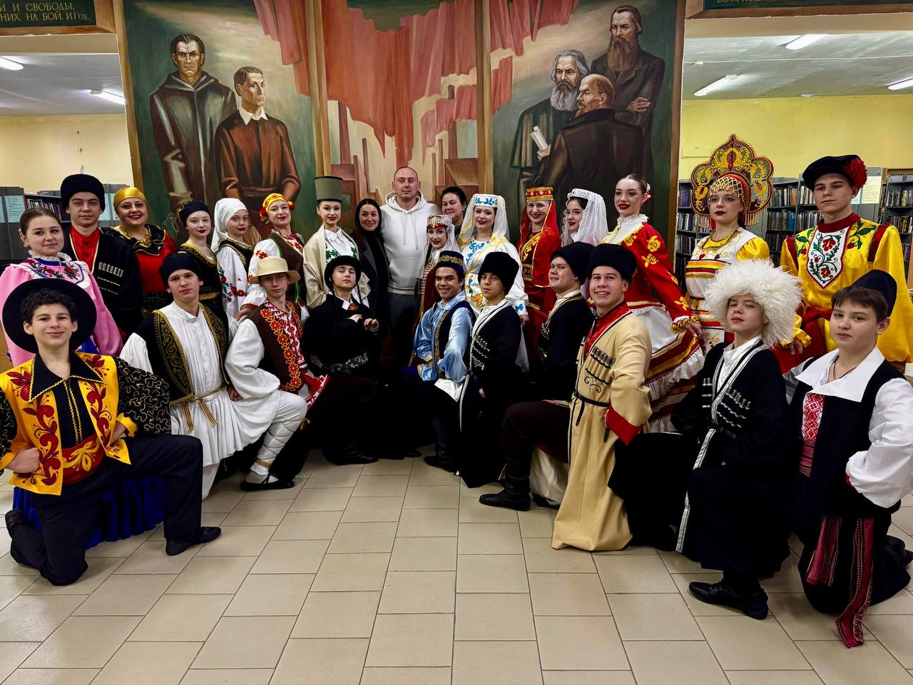 Коллективы ДК им.Ленина принимают участие в мероприятиях к Году Единства народов России