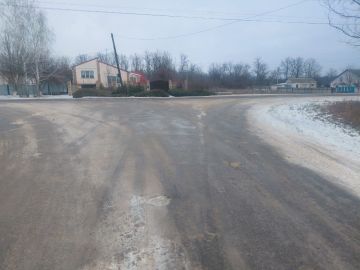 Подсыпка автомобильных дорог и тротуаров по Белокуракинскому округу проходит постоянно!