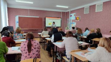 Методическая мастерская для учителей русского языка и литературы прошла в Лутугино