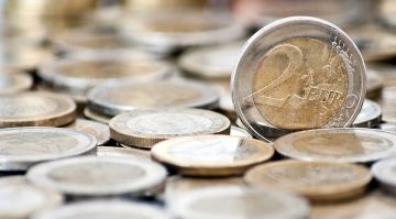 Официальные курсы доллара США и евро к рублю РФ, действующие в России с 14 февраля