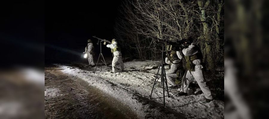 Росгвардия сбивает дроны противника в районах СВО