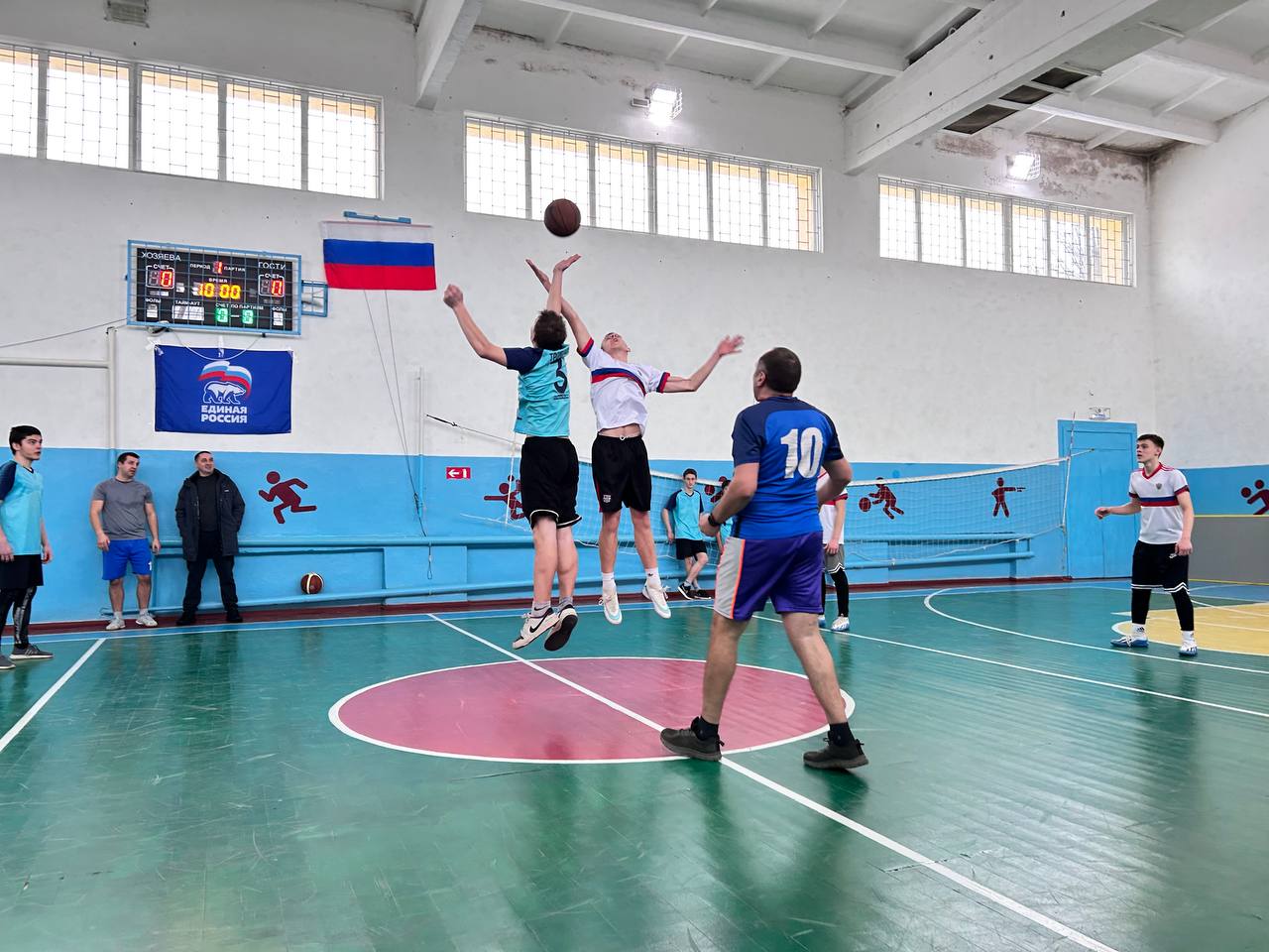 Спорт как воспитание: в Троицком округе юные баскетболисты показали силу характера и командный дух В Троицком муниципальном округе в рамках Плана физкультурных и спортивных...