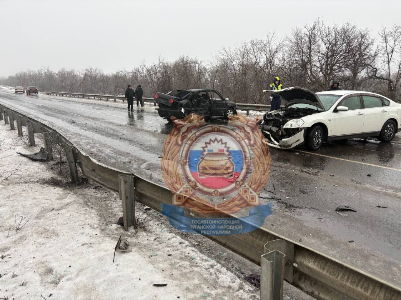 Сотрудники полиции устанавливают обстоятельства, приведшие к смертельным ДТП в Перевальском и Северодонецком муниципалитетах 13.02.2026