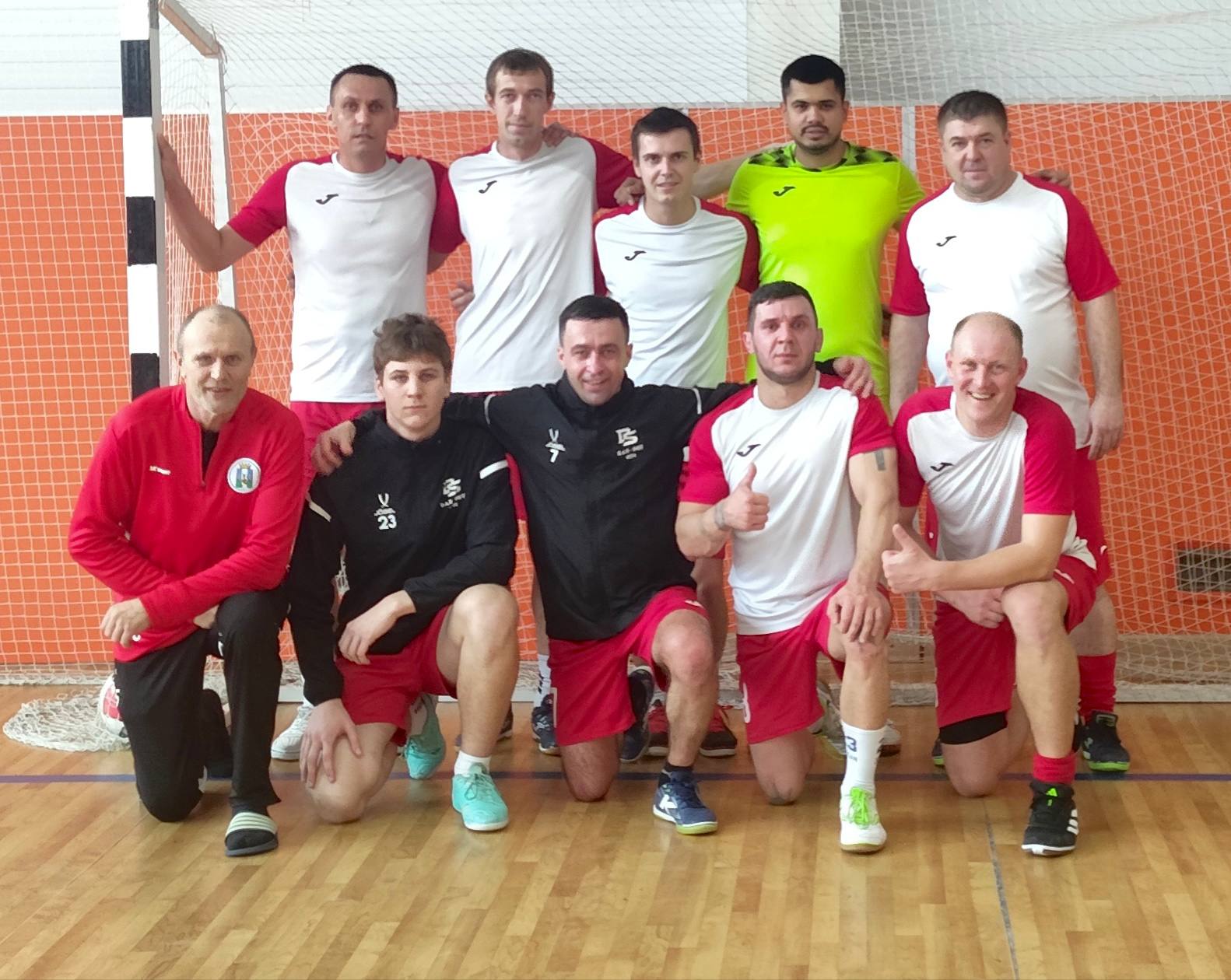 Марковские футболисты: яркая победа и уверенное движение к вершине!