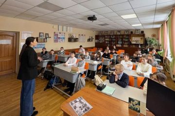 Урок мужества состоялся в Свердловском лицее