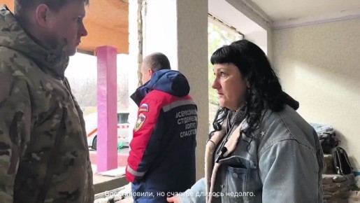 Добровольцы Луганского РО ВСКС помогают устранять последствия обстрела со стороны ВСУ