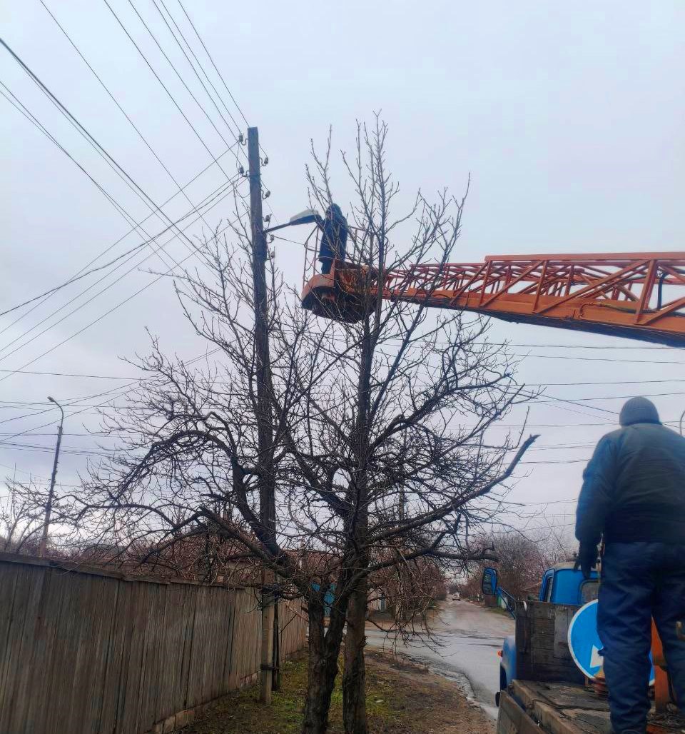 Коммунальными службами проведены работы на территории города