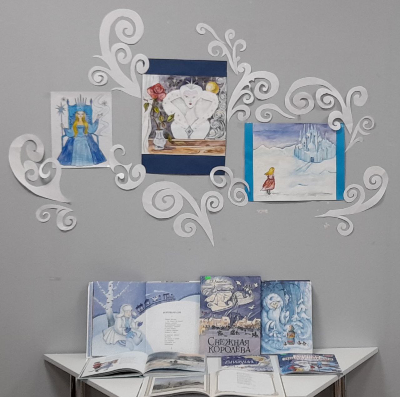 Зимняя сказка на холсте: заседание клуба "Палитра" в "Библиотечном филиале для детей"!