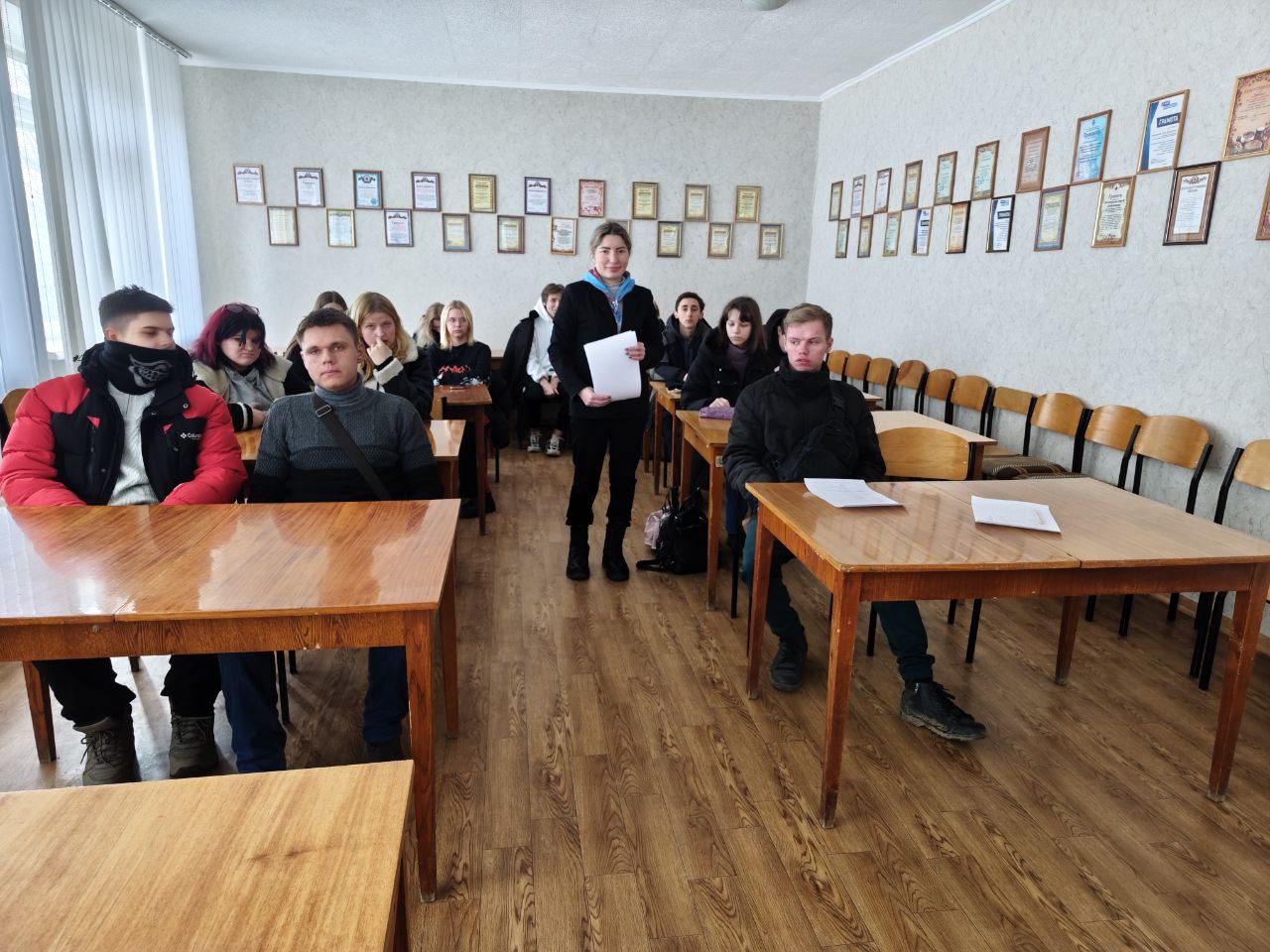 В Славяносербске состоялось заседание молодёжного клуба «Новое поколение» в Славяносербском районе