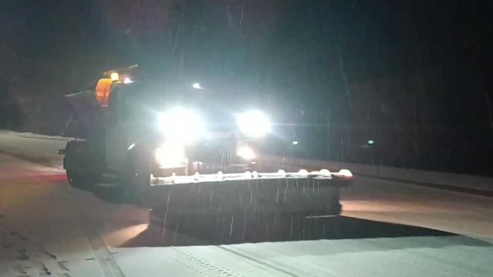 Пока жители спали, наши коммунальщики работали