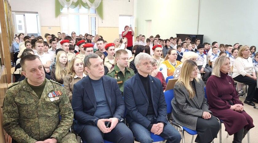 Юбилейный антифашистский форум «Верим в Донбасс» состоялся в Брянке