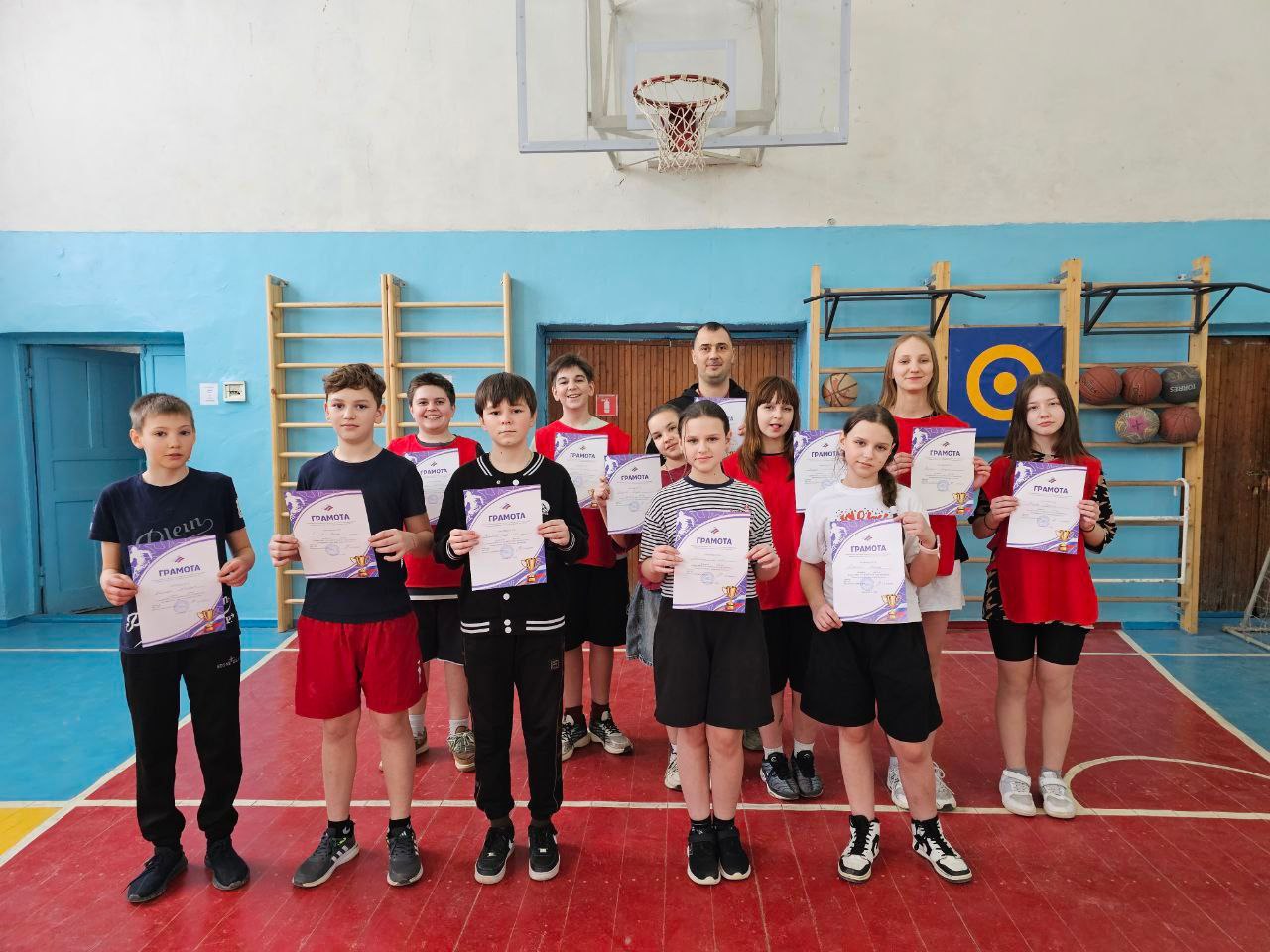 Турнир Краснолучской детско - юношеской спортивной школы № 2 по баскетболу, посвященный Дню защитника Отечества