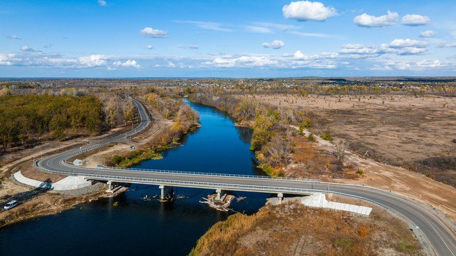 На 50% завершены работы по восстановлению шести мостов в ЛНР