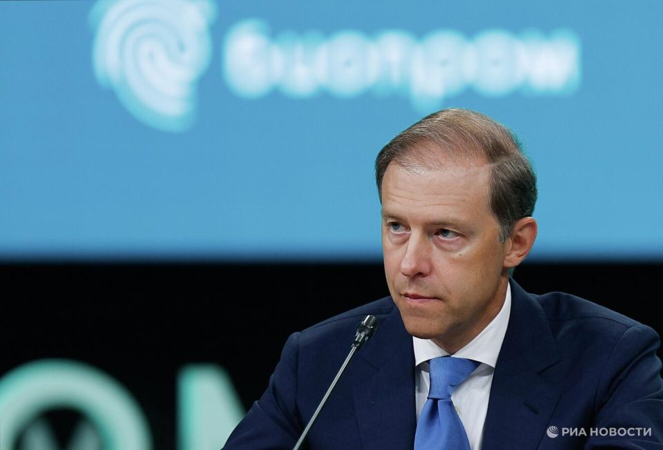 Мантуров рассказал о возобновлении работы предприятий в новых регионах