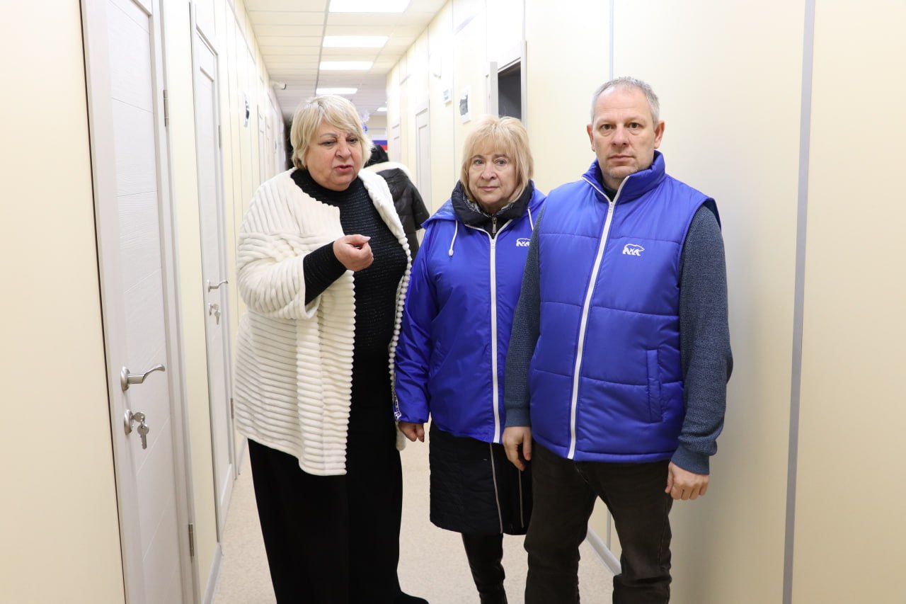 Единороссы Станицы Луганской ознакомились с условиями работы детского лагеря «Казачёк»