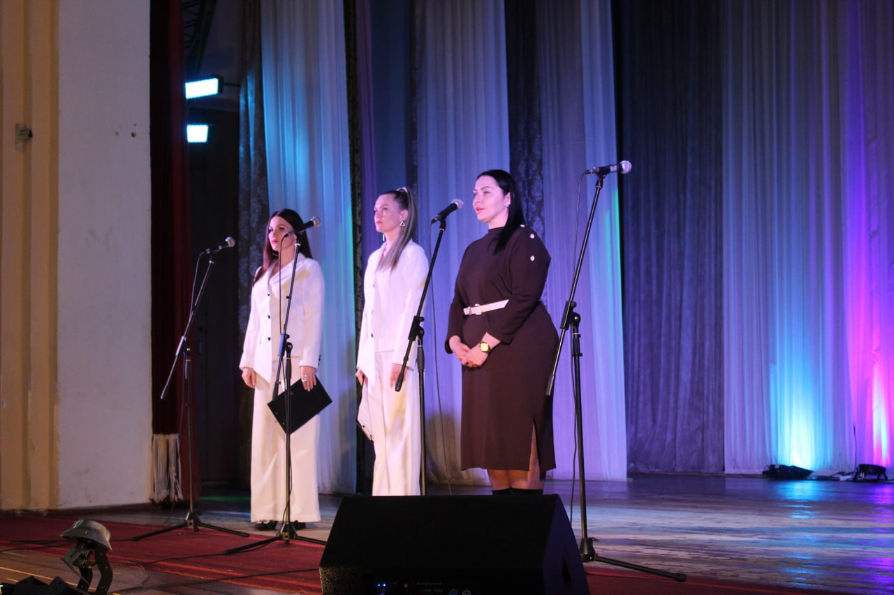 Праздничный концерт в Новопсковском Дворце культуры, посвященный Дню защитника Отечества