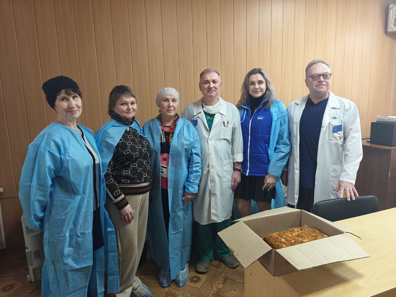 В Стаханове поздравили защитников и медиков с Масленицей и Днём защитника Отечества