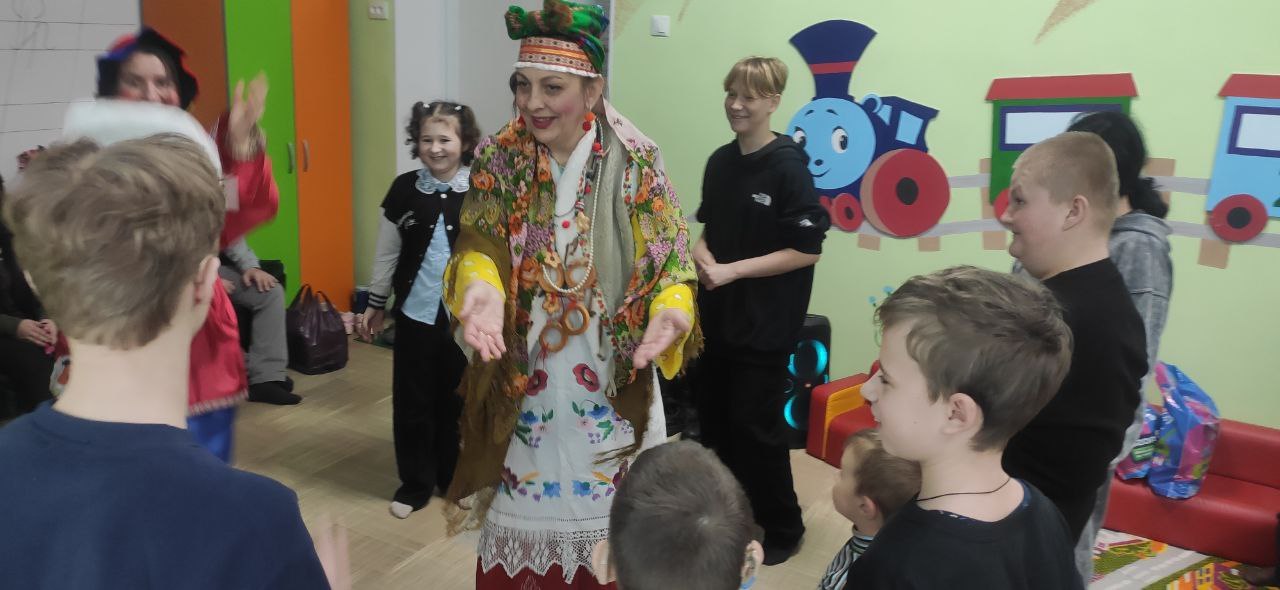 19 февраля веселые проводы зимы отметили воспитанники отделения дневного пребывания граждан пожилого возраста, инвалидов и социальной реабилитации детей-инвалидов Перевальского комплексного центра