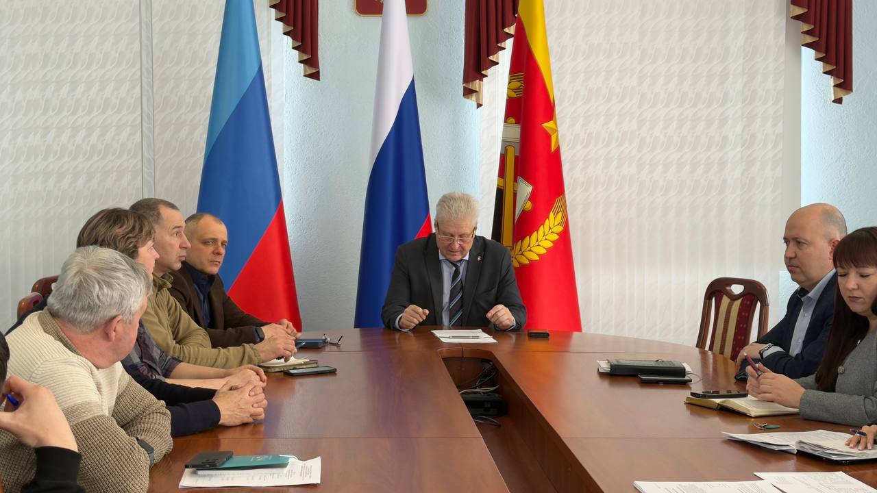 Сергей Козенко: Сегодня состоялось заседание антитеррористической комиссии муниципального округа, на котором обсудили вопросы усиления мер безопасности в округе накануне праздничных дат — Дня защитника Отечества и...