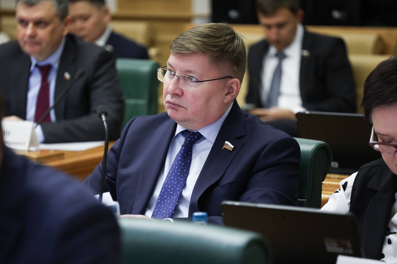 Вячеслав Григорьев представил в Совете Федерации опыт поддержки подшефного Северодонецка