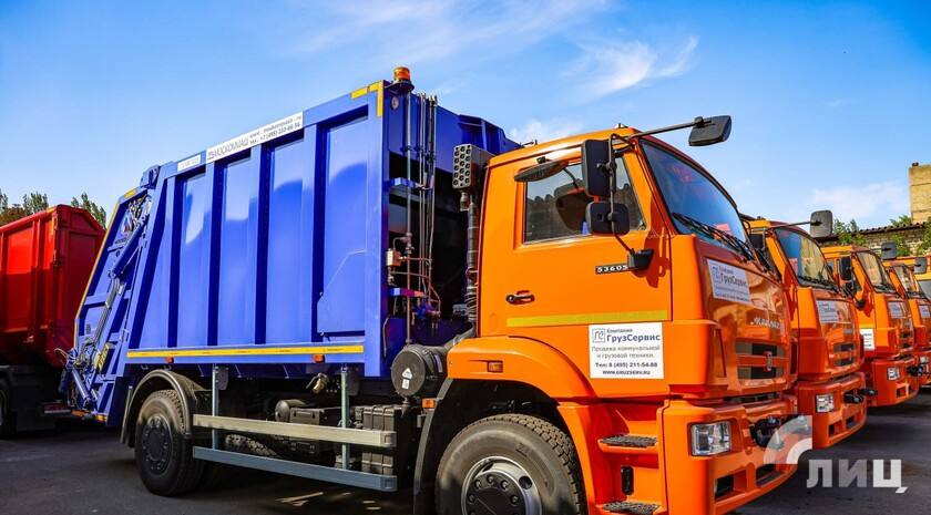 Региональный оператор по обращению с твердыми коммунальными отходами контролирует наличие достаточного количества контейнеров, техники и специалистов в ЛНР