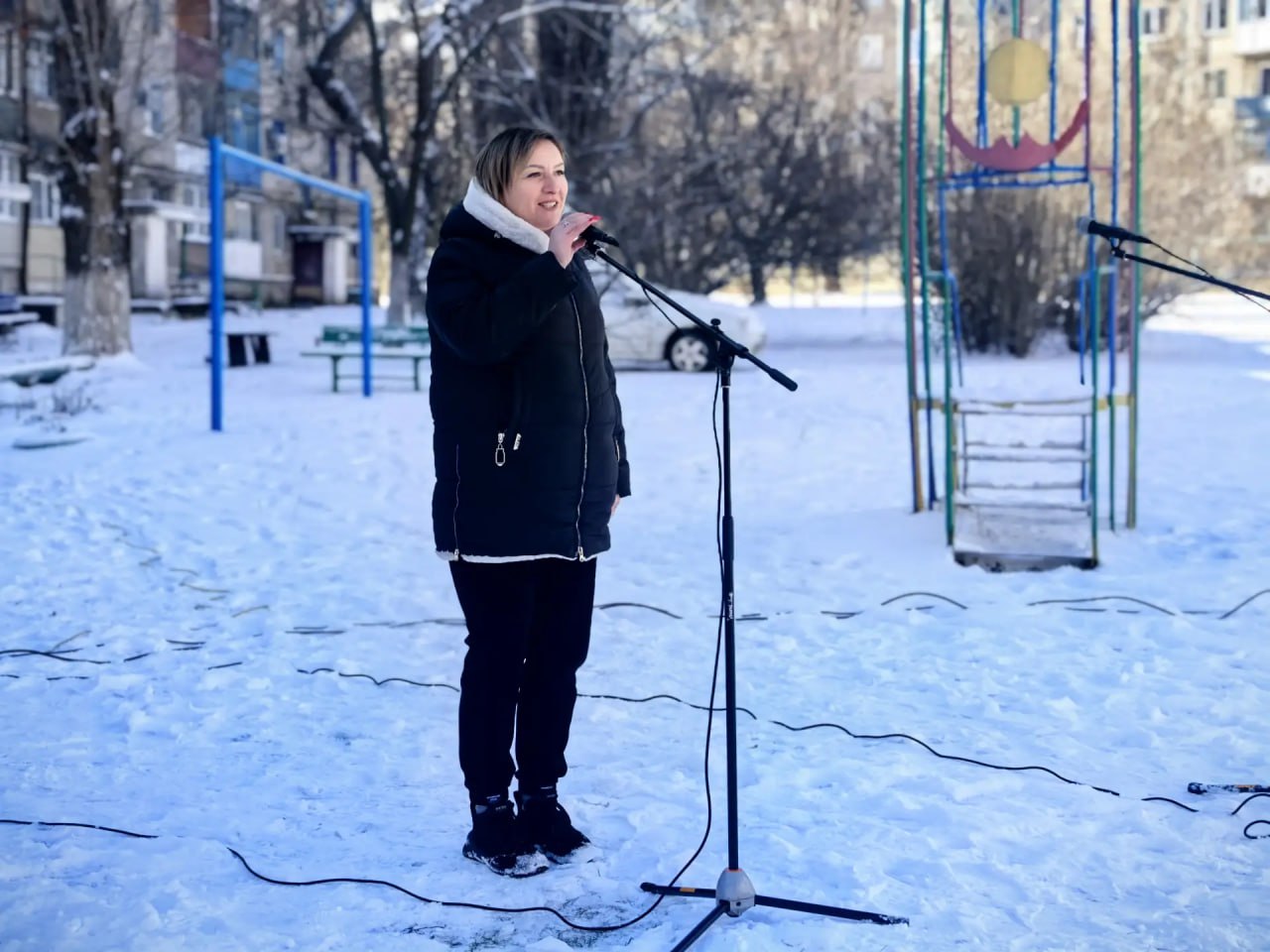 Сегодня в Краснодоне, в территориальном общественном самоуправлении «Уютный дворик», прошли «Проводы Масленицы» ярко, зажигательно и по-настоящему душевно