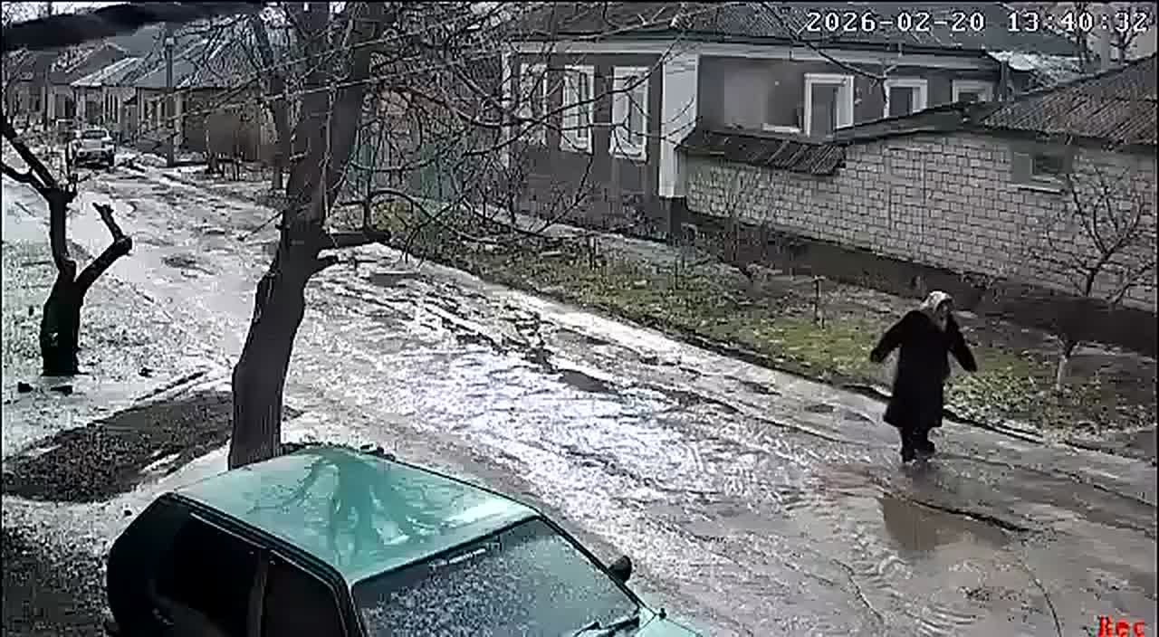 В Луганске сотрудники уголовного розыска задержали мужчину, который преследовал 12-летнюю девочку