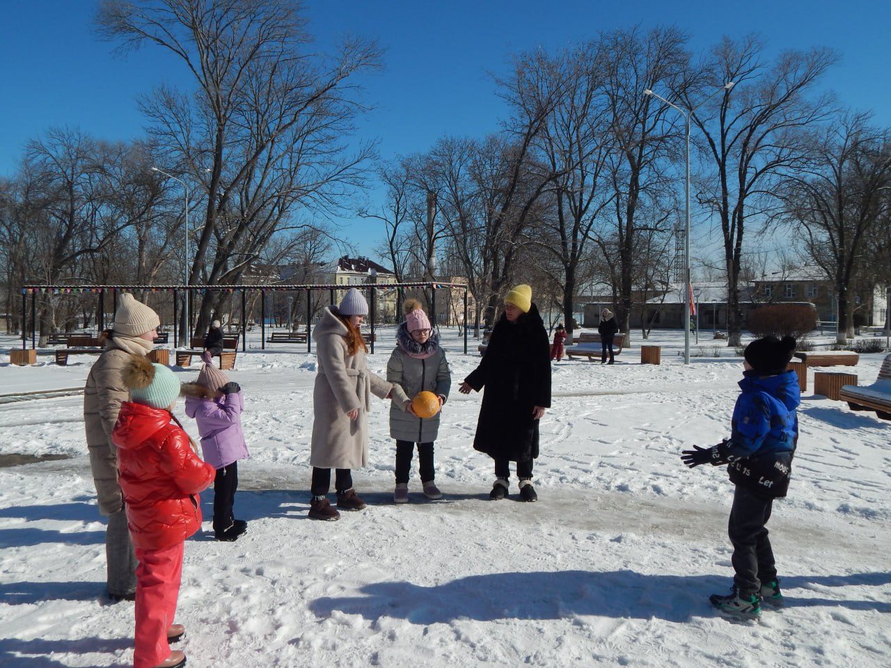 21 февраля в Краснодонском парке культуры и отдыха им. Молодой гвардии состоялась насыщенная детская развлекательная программа, посвящённая Дню защитника Отечества, которая подарила маленьким гостям множество радостных...