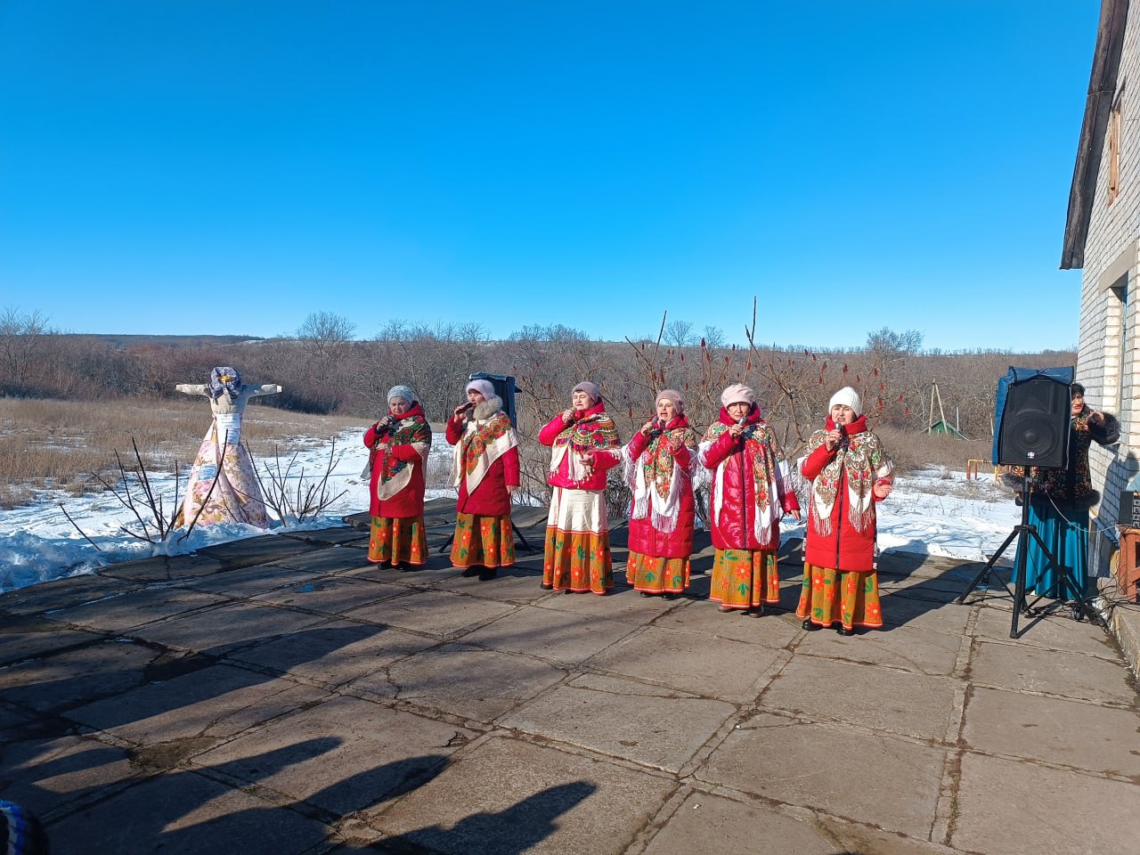 21 февраля в селах Великий Суходол и Ивановка прошли традиционные гулянья, посвящённые прощанию с зимой