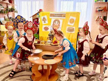 18 февраля В ГБДОУ ЛНР «Лутугинский д/с «Матрешка» прошёл традиционный и всеми любимый праздник — Масленица!