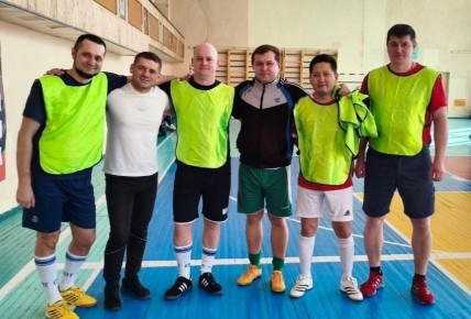 В Антраците на базе МБУ «Спортивный комплекс - Антрацит», в преддверии празднования Дня защитника Отечества, прошёл турнир по мини-футболу среди команд сотрудников территориальных органов Министерства внутренних дел России...