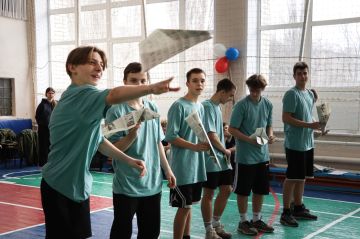 В ССШ №9 почтили память героя спортивными рекордами