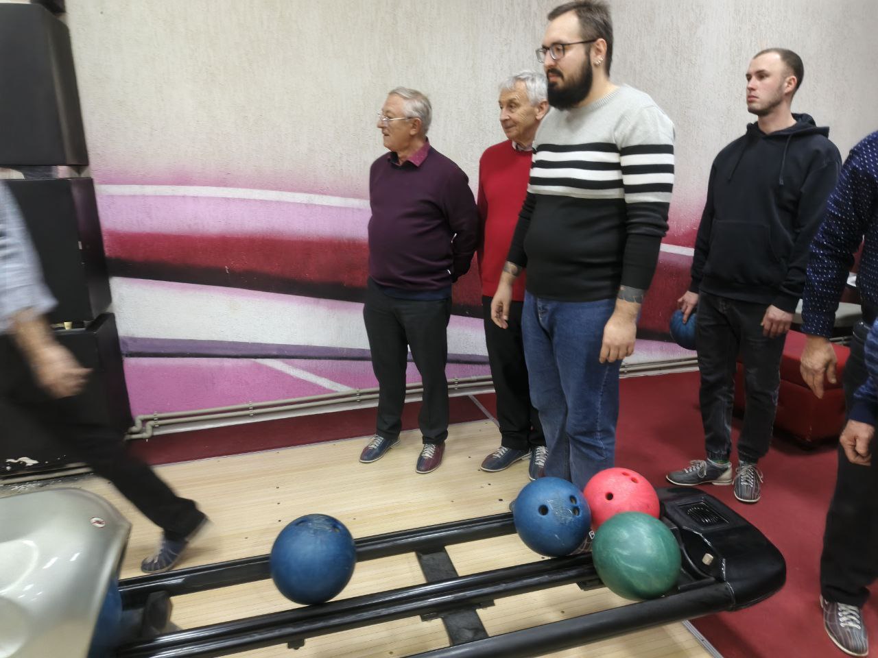 Соревнование по боулингу среди сотрудников ППО ГБУЗ "Свердловской центральной городской больницы" ЛНР