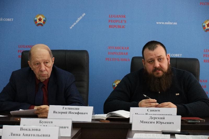 Модернизация среднего профессионального образования, социальные гарантии и цифровизация больниц – в Социальном комитете прошло заседание с профильными ведомствами