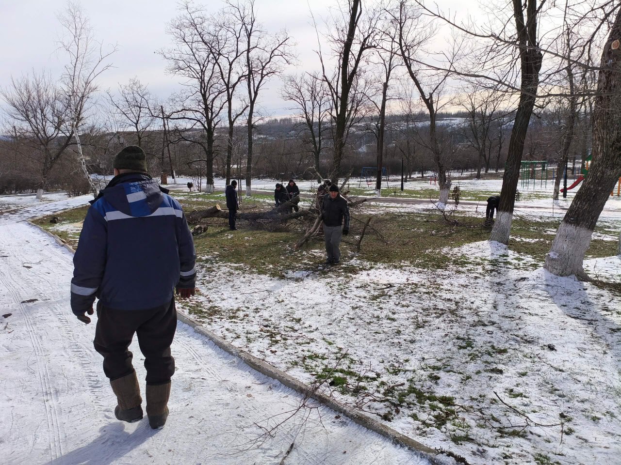 Активисты ТОС «Первые» села Орехово организовали и провели субботник