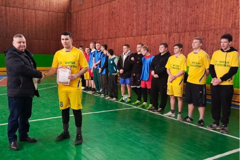 23 февраля в Астаховском спортивном комплексе в очередной раз разыграли «Кубок Защитников Отечества» по минифутболу