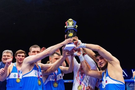 Сборная «Динамо» добилась победы над сборной мира в рамках прошедшей в понедельник, 23 февраля, в Москве международной матчевой встречи по боксу, посвященной Дню защитника Отечества