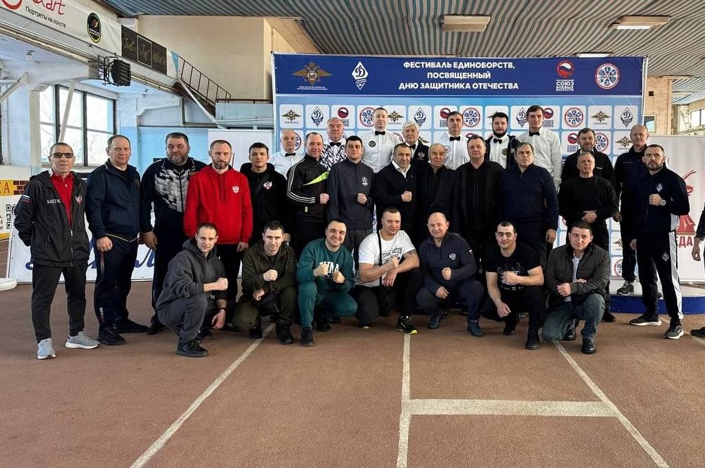 Алчевские боксеры стали победителями и призерами первенства по боксу