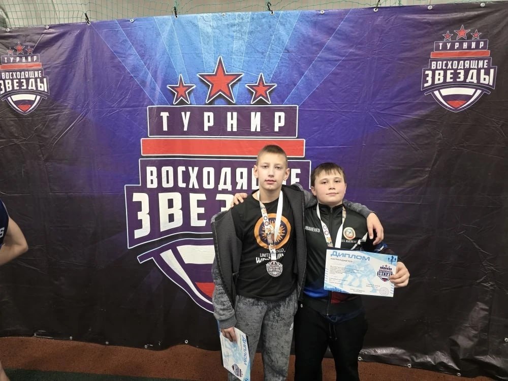 "Восходящие звёзды" зажглись в Санкт-Петербурге: Марковские борцы на высоте!