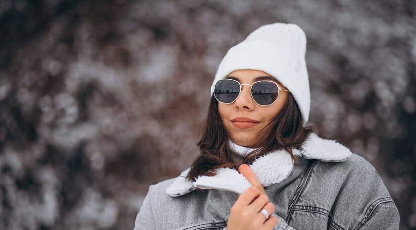 Спасти глаза: почему солнцезащитные очки нужны даже зимой Солнце зимой коварно: оно не греет, но может серьезно навредить вашим глазам. Почему очки нужны даже тогда, когда небо затянуто тучами. Об этом рассказала заведующая...