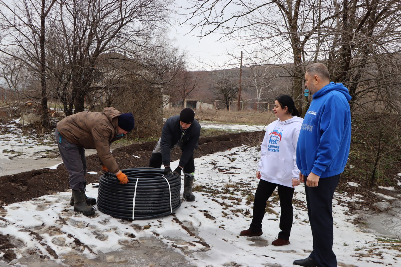 По народной программе в с. Македоновка ведутся работы по капитальному ремонту Дома культуры