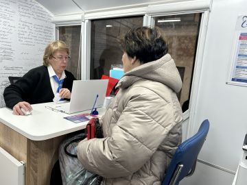 25 февраля возле здания отдела жизнеобеспечения г. Вахрушево работал мобильный центр обслуживания клиентов ОП «ЭНЕРГОСБЫТ»