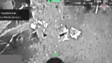 Артиллерия разносит позиции врага