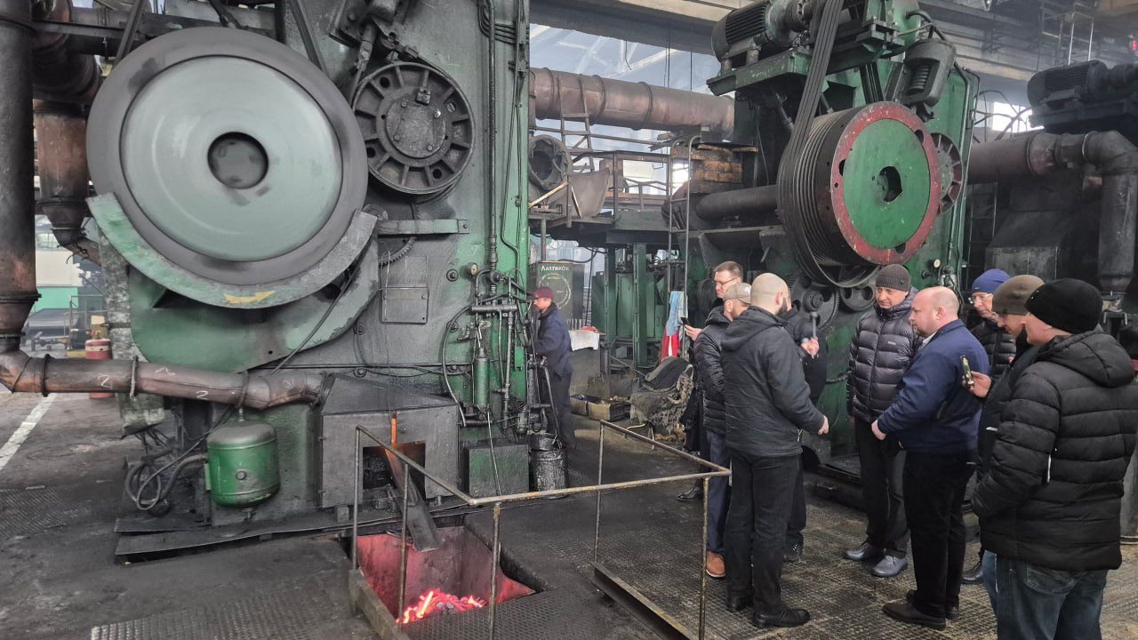 Машиностроители из Челябинской области посетили крупные предприятия Республики