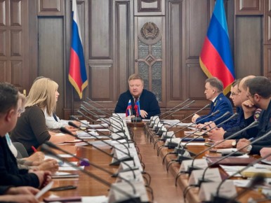 Иван Кусов: Сегодня состоялось расширенное заседание Республиканской комиссии по делам несовершеннолетних и защите их прав в Луганской Народной Республике