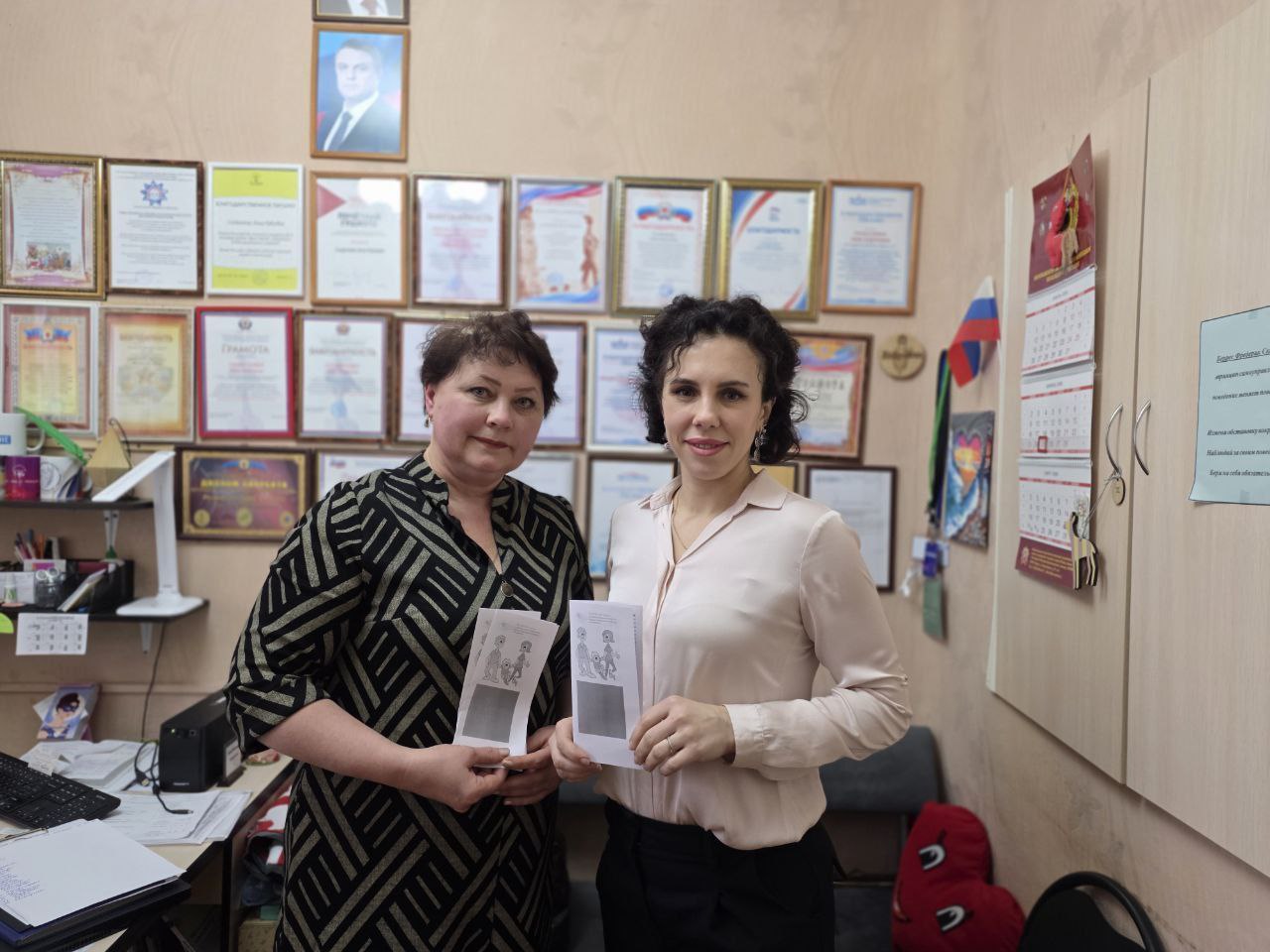 В Стахановском отделении центра «Возрождение» обсудили реабилитацию детей-инвалидов и защиту их прав