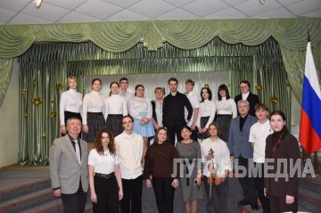 В Перевальской детской школе искусств прошел отчетный концерт выпускников